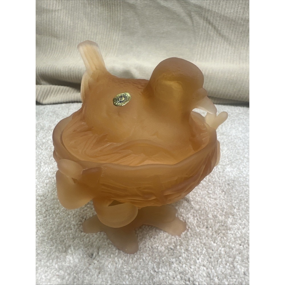 Vintage Westmoreland Glass "Robin on Nest" Covered Pedestal Dish Trinket 1950's